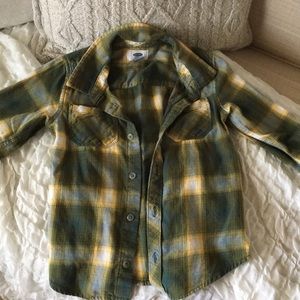Long-sleeved flannel shirt